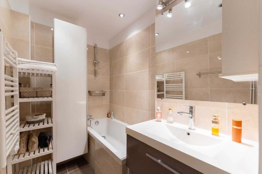Apartment St Victor - Grand T4 Proche Plages Et Vieux-port Marseilles